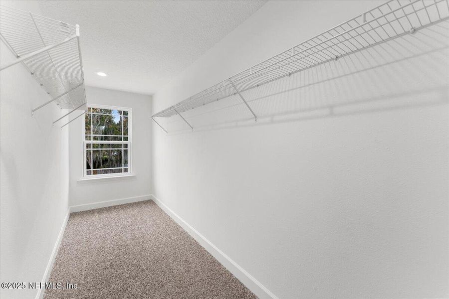 Spacious, unfurnished interior of a new home in , Fleming Island (Image 20).