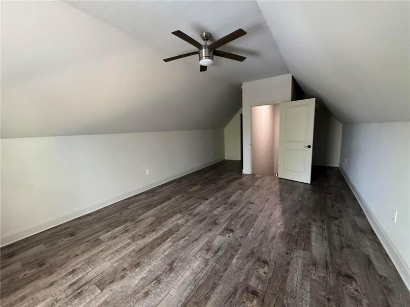 Spacious, unfurnished interior of a new home in , Commerce (Image 18).