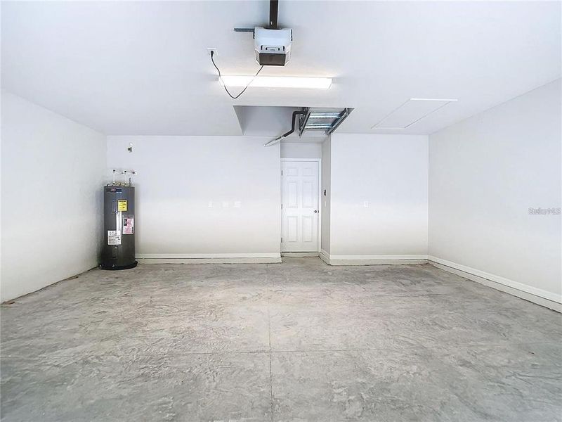 Spacious, unfurnished interior of a new home in , Ocala (Image 18). Spacious, unfurnished interior of a new home in , Ocala (Image 18).