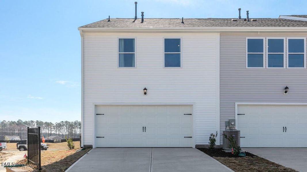 lot-106-collin-b-553-old-battle-bridge-r