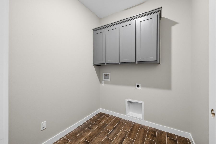 Spacious, unfurnished interior of a new home in Paloma Ranch, Harlingen (Image 12).