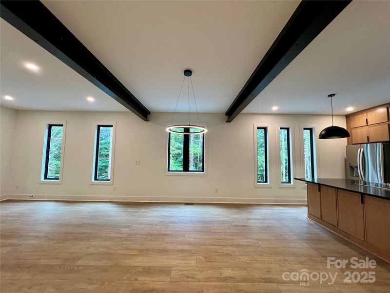 Dining Area Dining Area