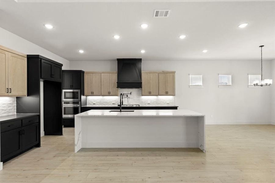 11. 7220 Oak Knoll - Kitchen