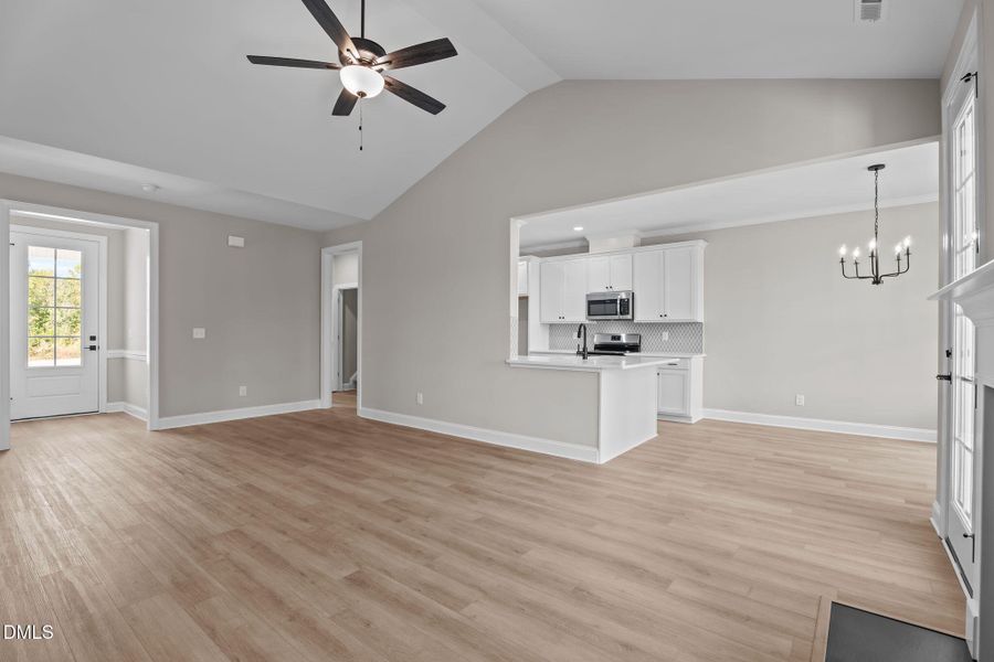 17-web-or-mls-DSC09777 17-web-or-mls-DSC09777