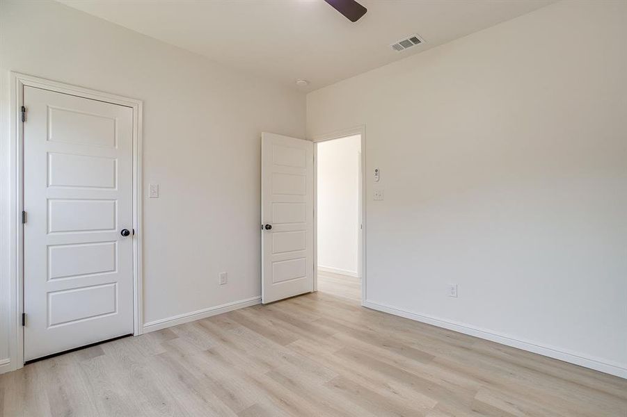 Spacious, unfurnished interior of a new home in , Granbury (Image 12). Spacious, unfurnished interior of a new home in , Granbury (Image 12).