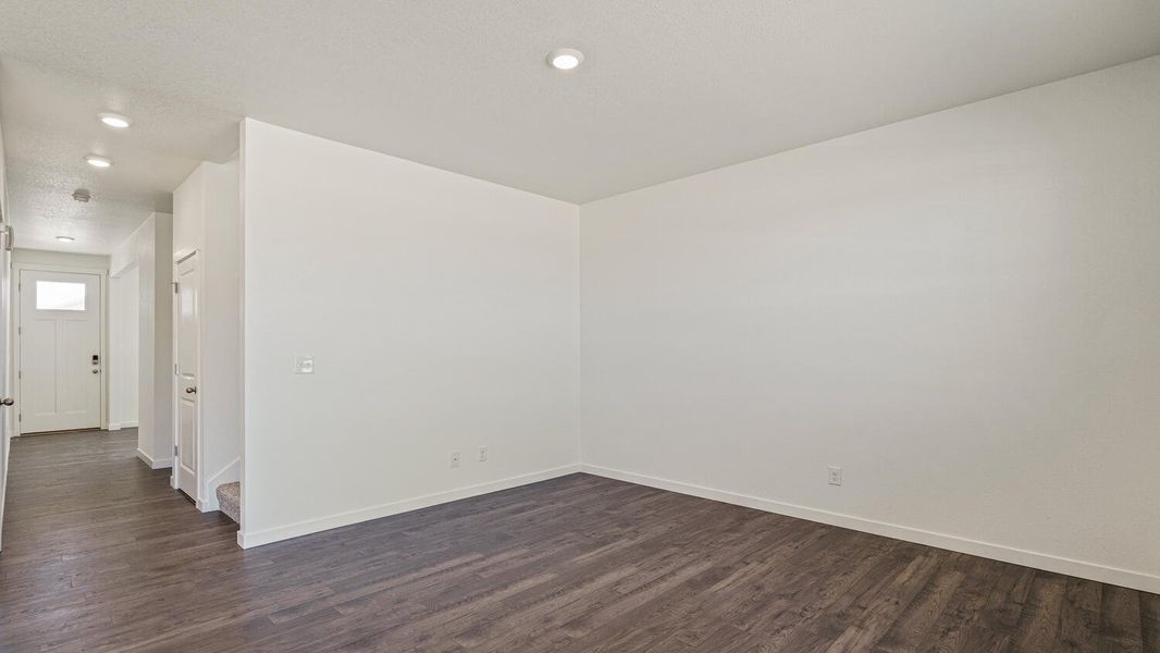 Spacious, unfurnished interior of a new home in Silver Peaks, Lochbuie (Image 19).