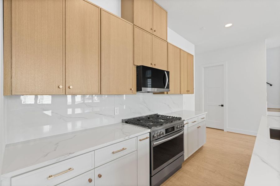 Furnished interior view inside a new home in , Houston (Image 29). Furnished interior view inside a new home in , Houston (Image 29).