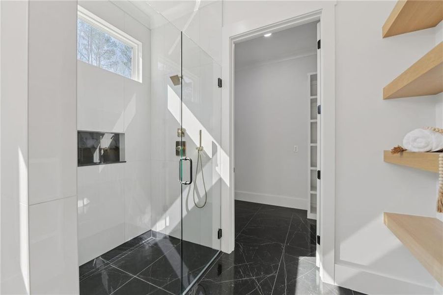 Spacious, unfurnished interior of a new home in , Grayson (Image 44).