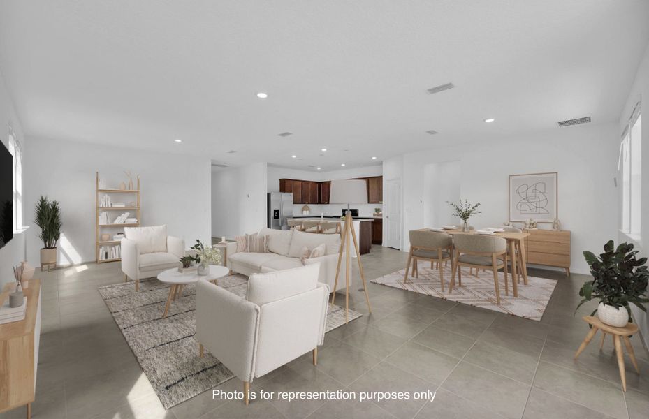Furnished interior view inside a new home in Hyland Trail, Green Cove Springs (Image 3).