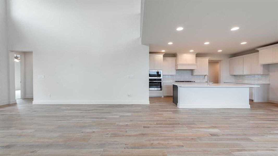 Spacious, unfurnished interior of a new home in Meraki, Forney (Image 24).