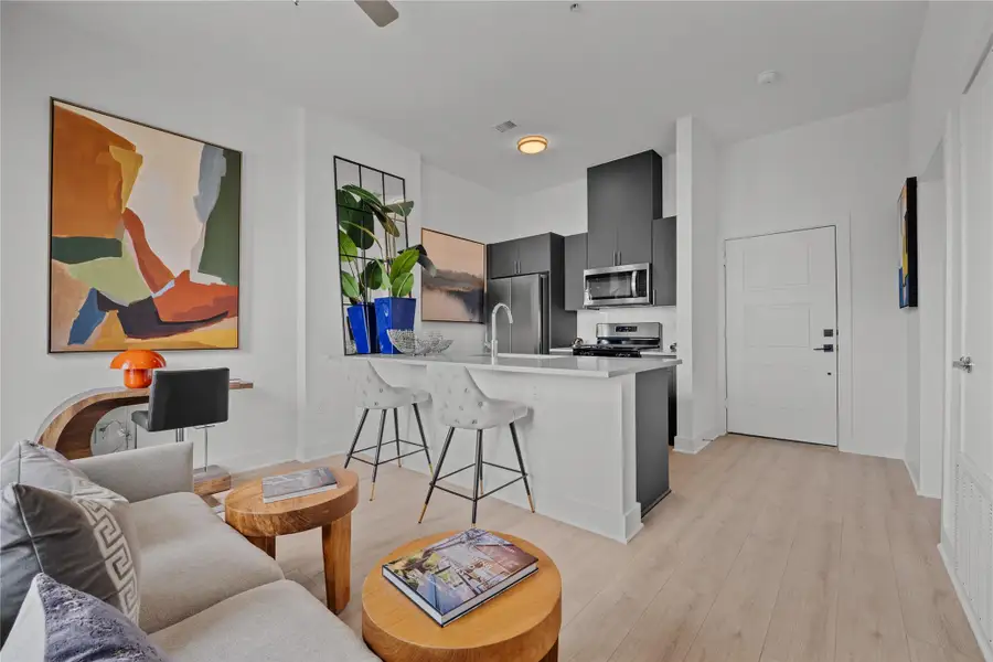 Images are for illustrative purposes only. Photos reflect a similar floor plan and are intended to convey the overall look and feel of the interiors.