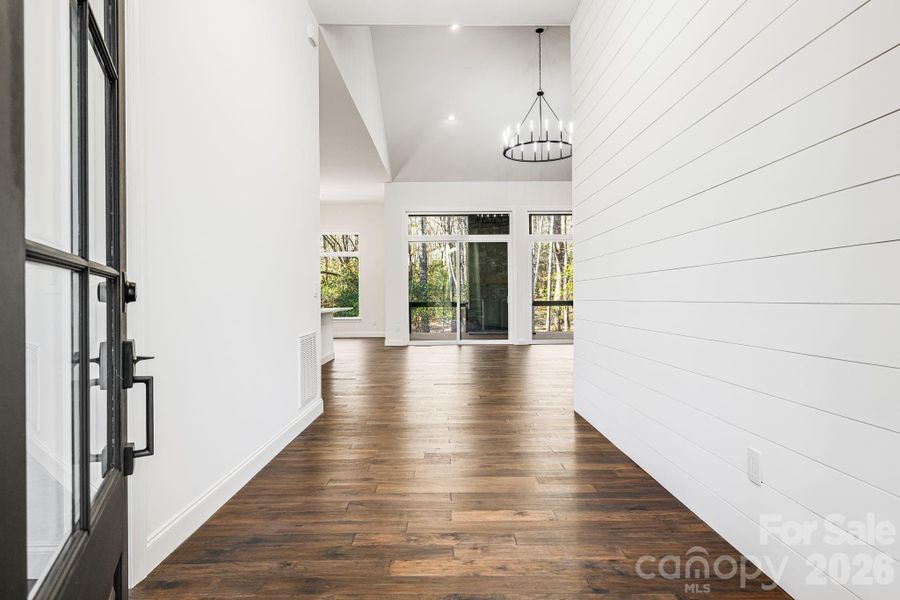 Spacious, unfurnished interior of a new home in , Sapphire (Image 20).