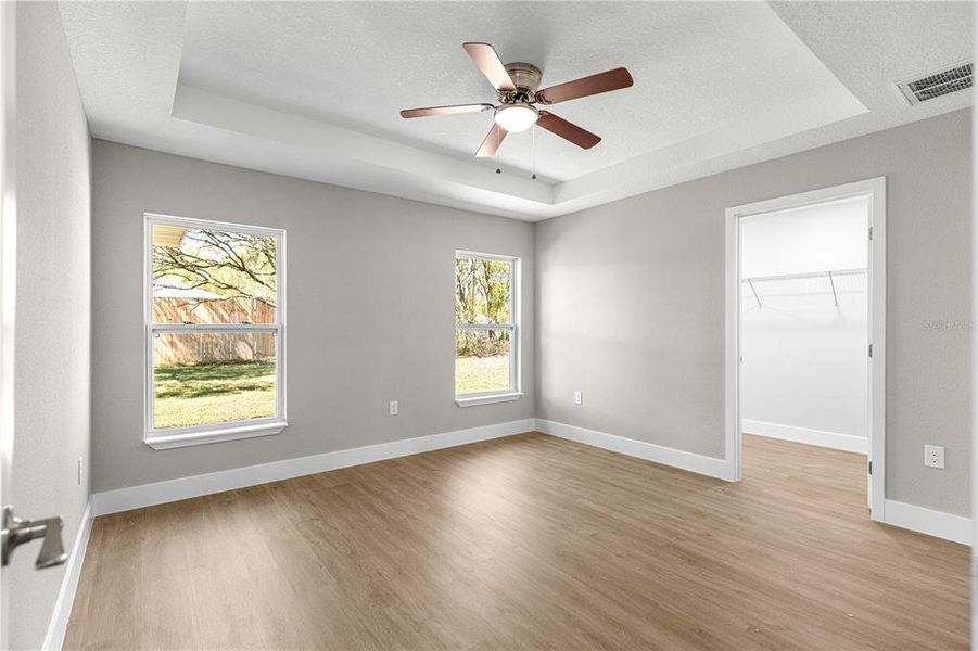 Spacious, unfurnished interior of a new home in , Ocklawaha (Image 32).