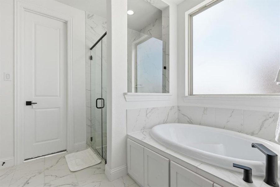 Furnished interior view inside a new home in , Northlake (Image 19).