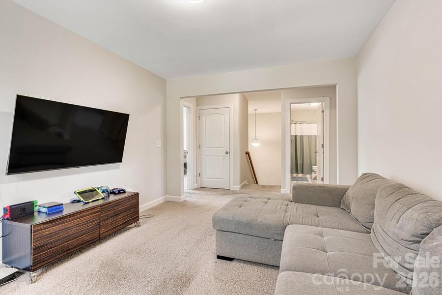 Furnished interior view inside a new home in , Midland (Image 14).