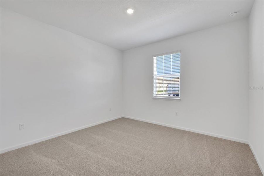 Spacious, unfurnished interior of a new home in Crossroads at Kelly Park, Apopka (Image 34).