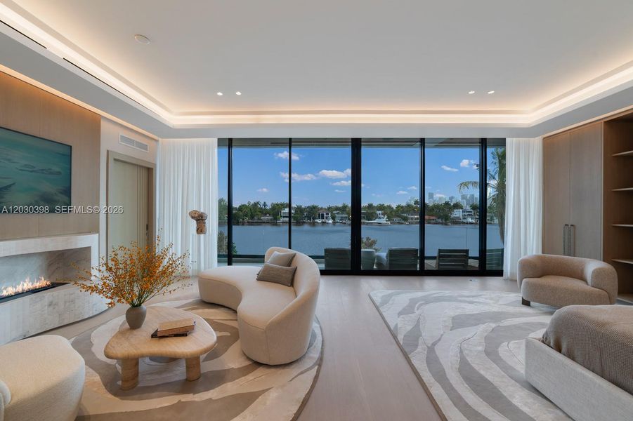 Community amenities in , Miami Beach (Image 58).