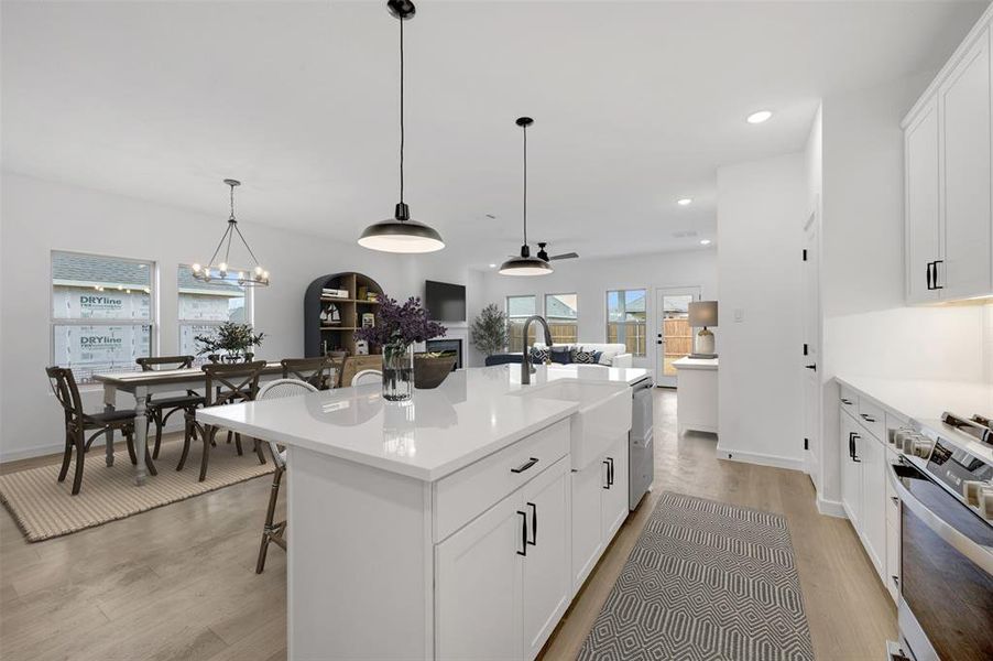 Furnished interior view inside a new home in Rolling Ridge, Van Alstyne (Image 20).