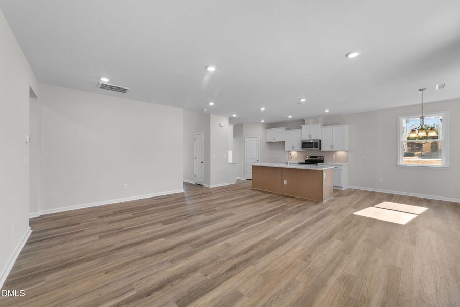 29-web-or-mls-VB4A6147