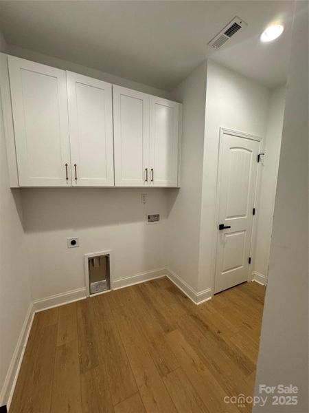 Image 16 of a home in .