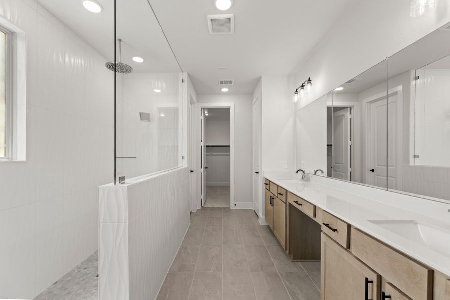 Furnished interior view inside a new home in Union Park, Little Elm (Image 7).