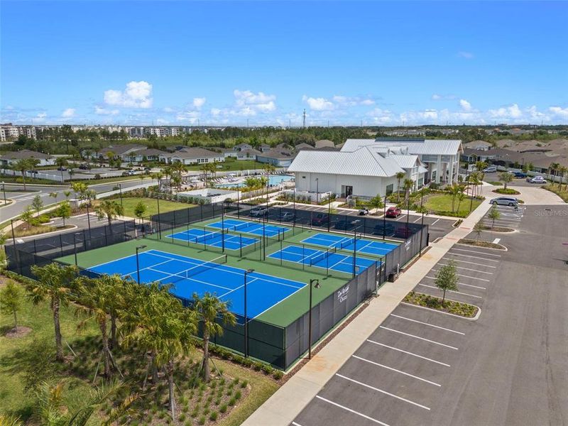 Community amenities in Del Webb Oasis, Winter Garden (Image 28).