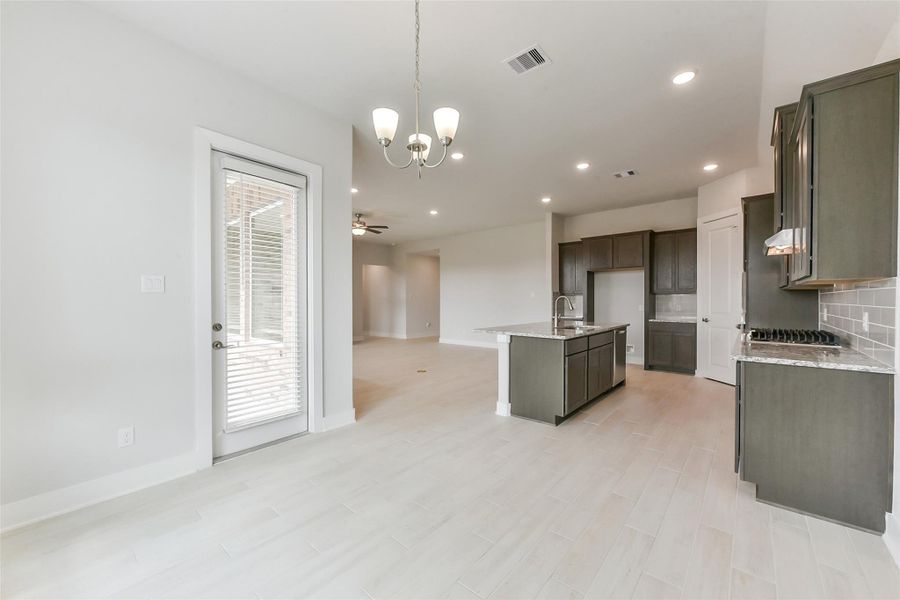 Furnished interior view inside a new home in , Texas City (Image 9).