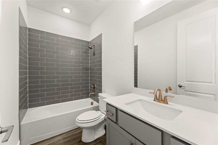 05. 7121 Dragonfly - 2ND Bath 05. 7121 Dragonfly - 2ND Bath