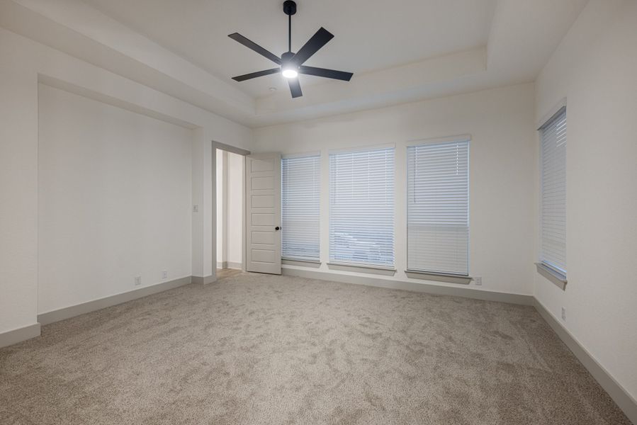 Spacious, unfurnished interior of a new home in Mesa Western, Cibolo (Image 19).