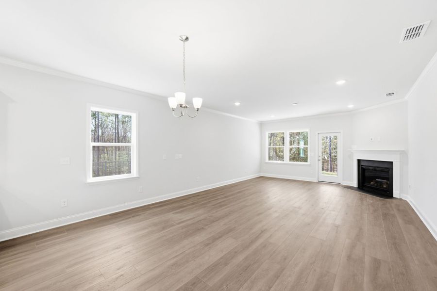 Spacious, unfurnished interior of a new home in Carriage Estates, Lexington (Image 28).