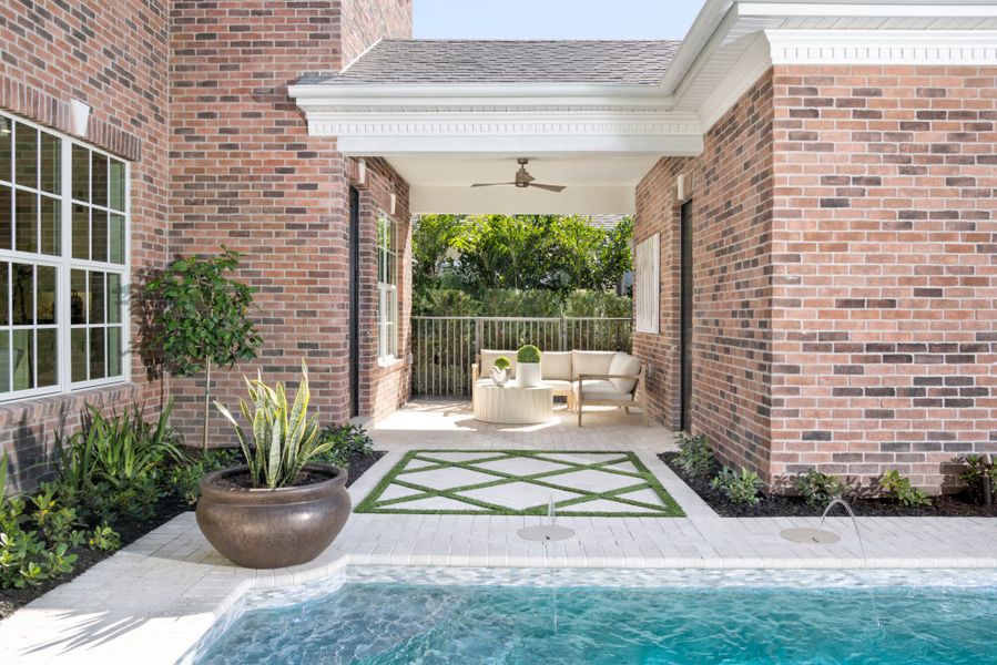 Representative exterior details of a home built from the Gerbera by Mattamy Homes in Newfield, Palm City (Image 3).
