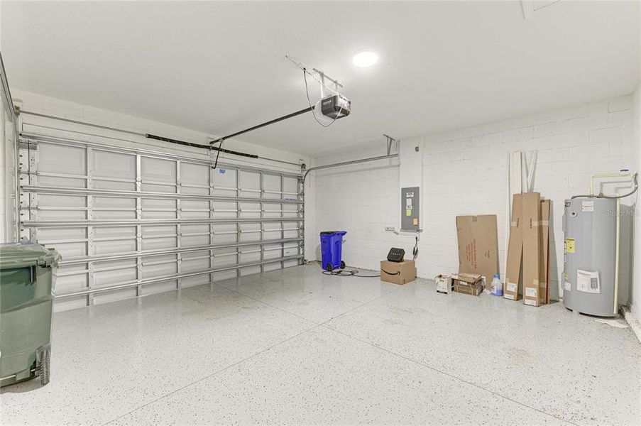 Spacious, unfurnished interior of a new home in , Sarasota (Image 62). Spacious, unfurnished interior of a new home in , Sarasota (Image 62).