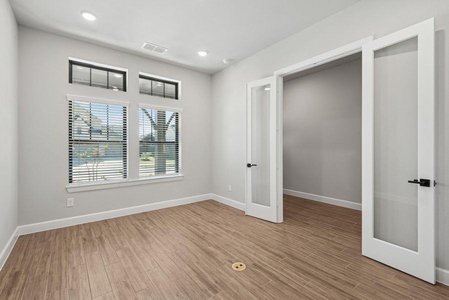 Spacious, unfurnished interior of a new home in Riceland 60’ Homesites, Mont Belvieu (Image 25). Spacious, unfurnished interior of a new home in Riceland 60’ Homesites, Mont Belvieu (Image 25).