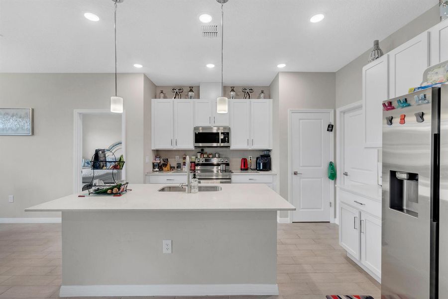 544 Higgs Ave NW-14