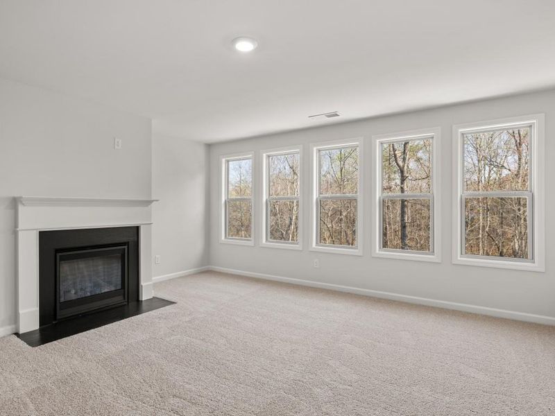 Spacious, unfurnished interior of a new home in Tributary Village, Douglasville (Image 10).
