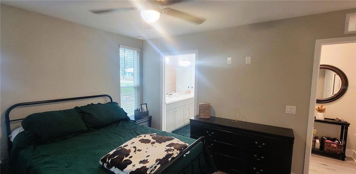 Furnished interior view inside a new home in , Trenton (Image 6).