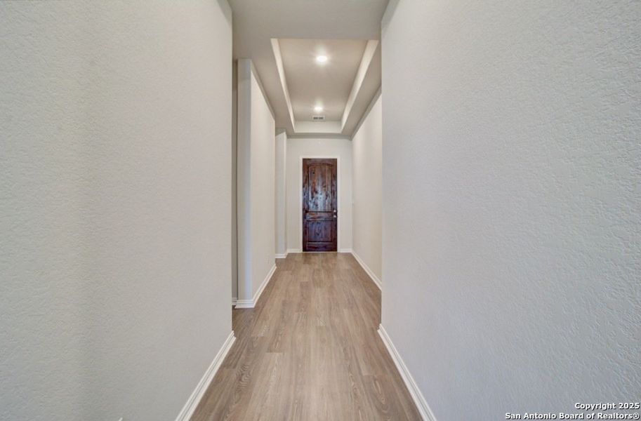 Spacious, unfurnished interior of a new home in The Crossvine, Schertz (Image 8). Spacious, unfurnished interior of a new home in The Crossvine, Schertz (Image 8).