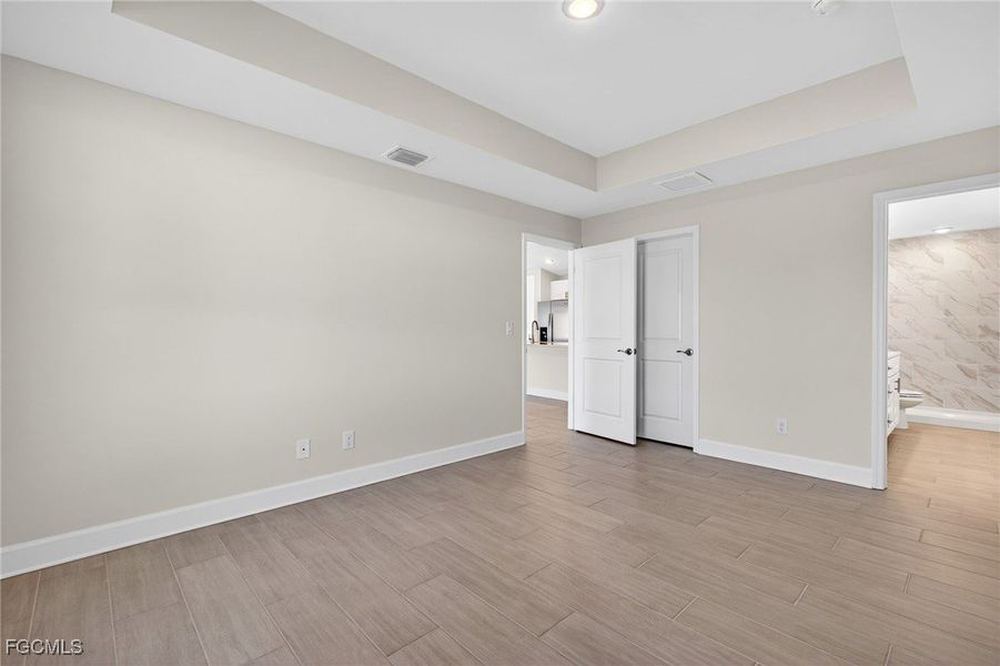 Spacious, unfurnished interior of a new home in Cape Coral, Cape Coral (Image 17). Spacious, unfurnished interior of a new home in Cape Coral, Cape Coral (Image 17).