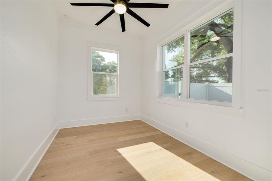 Spacious, unfurnished interior of a new home in , St. Petersburg (Image 22).