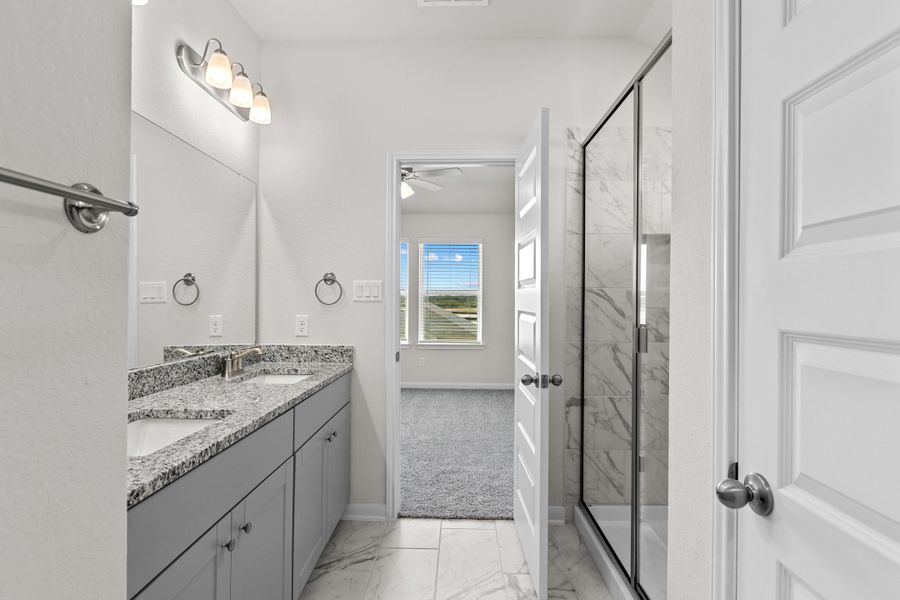 Representative furnished interior of a home built from the Walker by Beazer Homes in Veranda, San Antonio (Image 6).