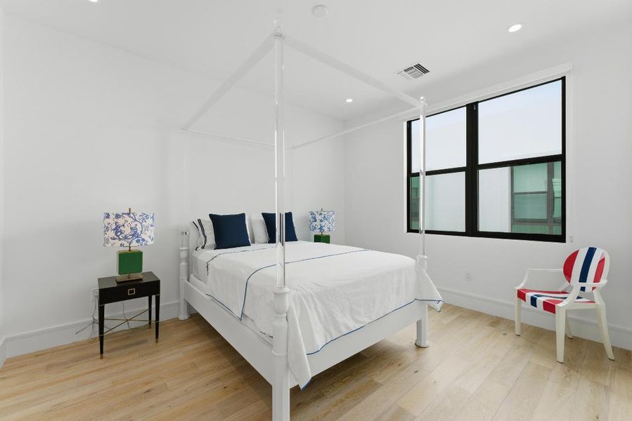 9 Dock St West Palm Beach FL 17