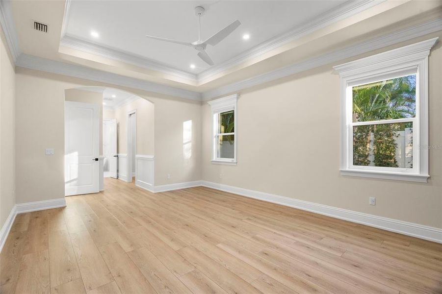 Spacious, unfurnished interior of a new home in , Safety Harbor (Image 53).