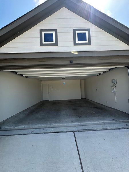 Exterior details and patio area of a home in Vista West, Fort Worth (Image 18).