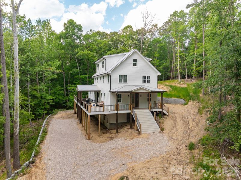 Image 43 of a home in .
