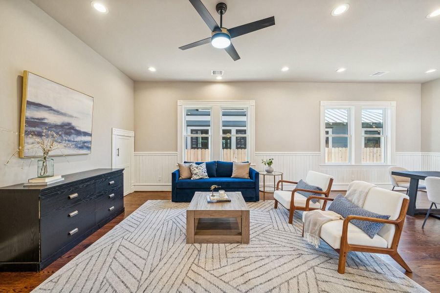 Plenty of large windows in this space and throughout the home, letting in plenty of natural light! Recessed can lights throughout the house, dimmers installed! Plenty of large windows in this space and throughout the home, letting in plenty of natural light! Recessed can lights throughout the house, dimmers installed!