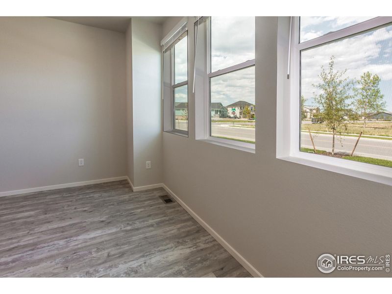 EXAMPLE PHOTO: LIVING ROOM