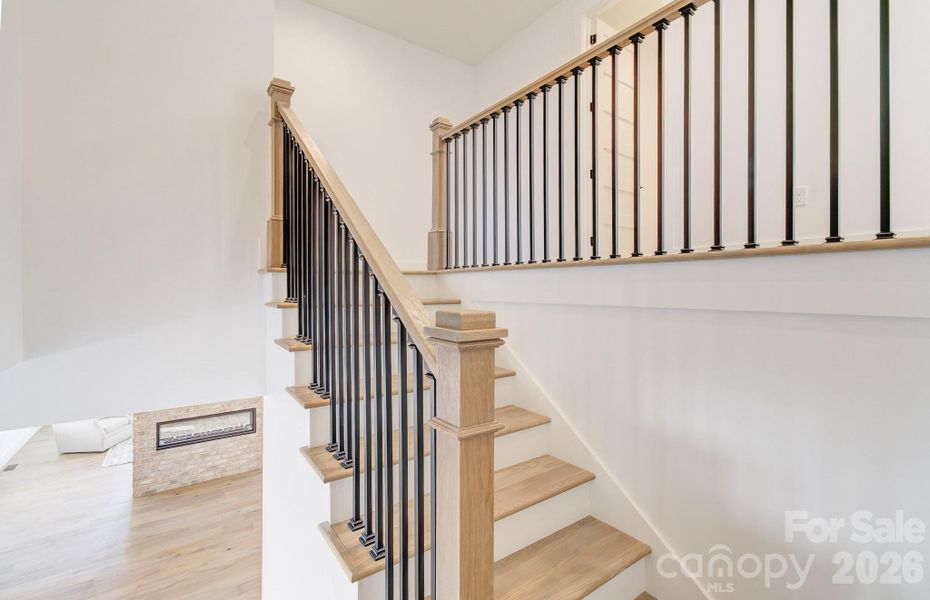 Spacious, unfurnished interior of a new home in , Mills River (Image 41).