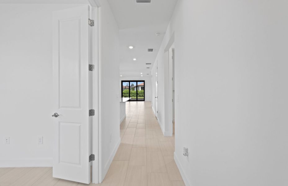 Inviting foyer Inviting foyer