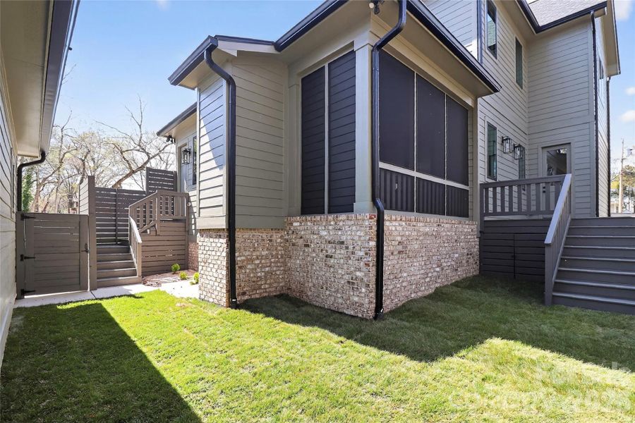 Exterior details and patio area of a home in , Charlotte (Image 4).