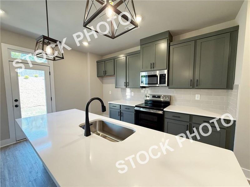 Image 10 of a home in .